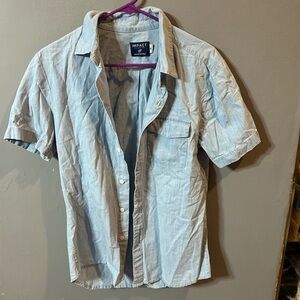 Men’s Impact short sleeve button up, size Small
